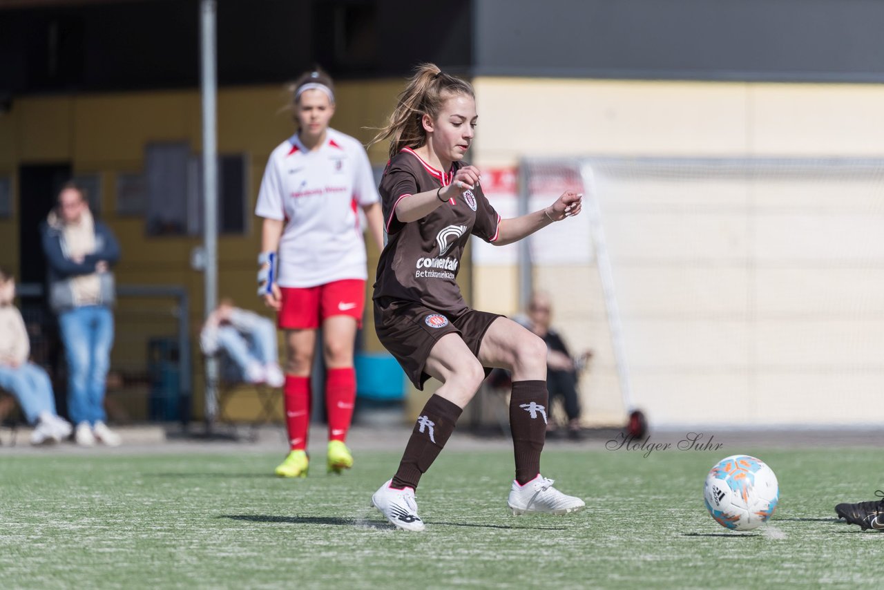 Bild 67 - wBJ St. Pauli - Walddoerfer : Ergebnis: 1:11